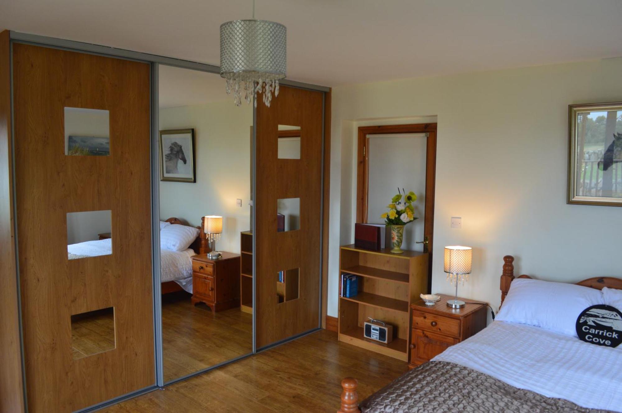 Carrick Cove Self Contained Accomodation With Private Decking 애날롱 외부 사진